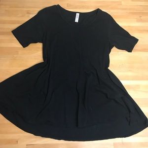 LuLaRoe Perfect T